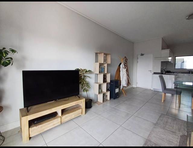 2 BEDROOM APARTMENT FOR SALE IN WATERFALL